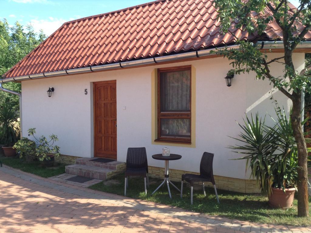 Bornemisza Kuria Apartment Tiszabecs Ngoại thất bức ảnh