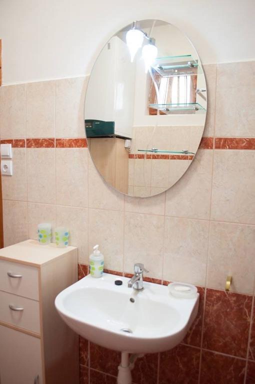 Bornemisza Kuria Apartment Tiszabecs Ngoại thất bức ảnh